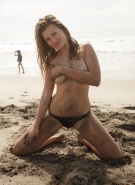 zishy tatiana penskaya topless at beach #2